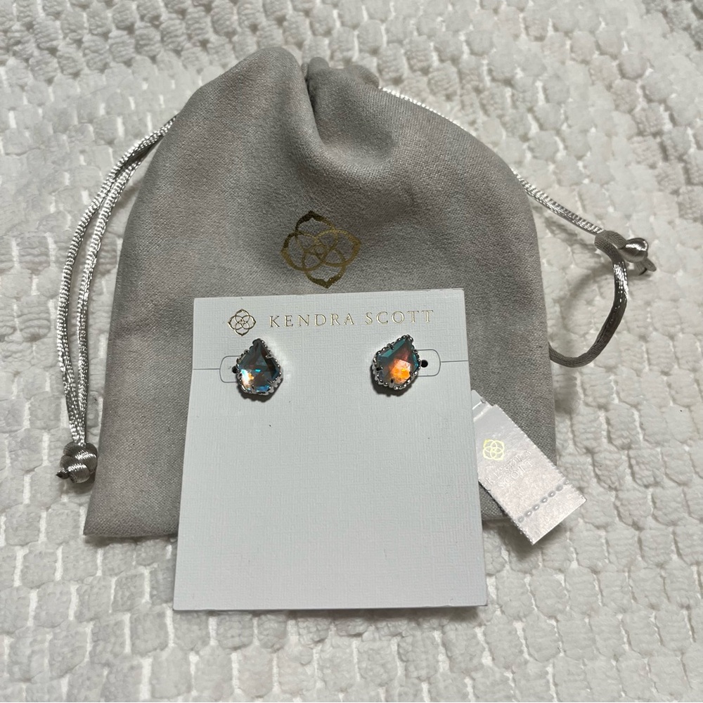 Kendra Scott Tess Iridescent Stud  Earrings